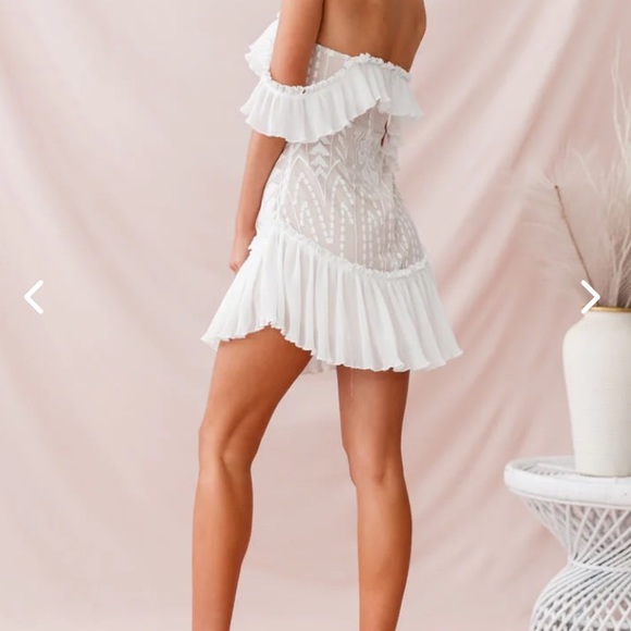 Selfie Leslie Dreamy Off-Shoulder Mini Dress White, Size S - Picture 2 of 4